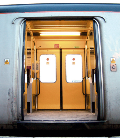 Train_doors